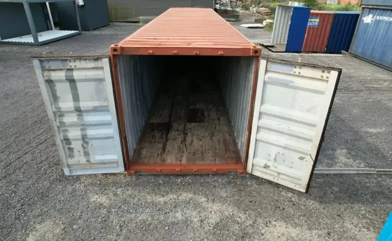 Gebrauchter roter 40-Fuß-High-Cube-Container – Bild 2