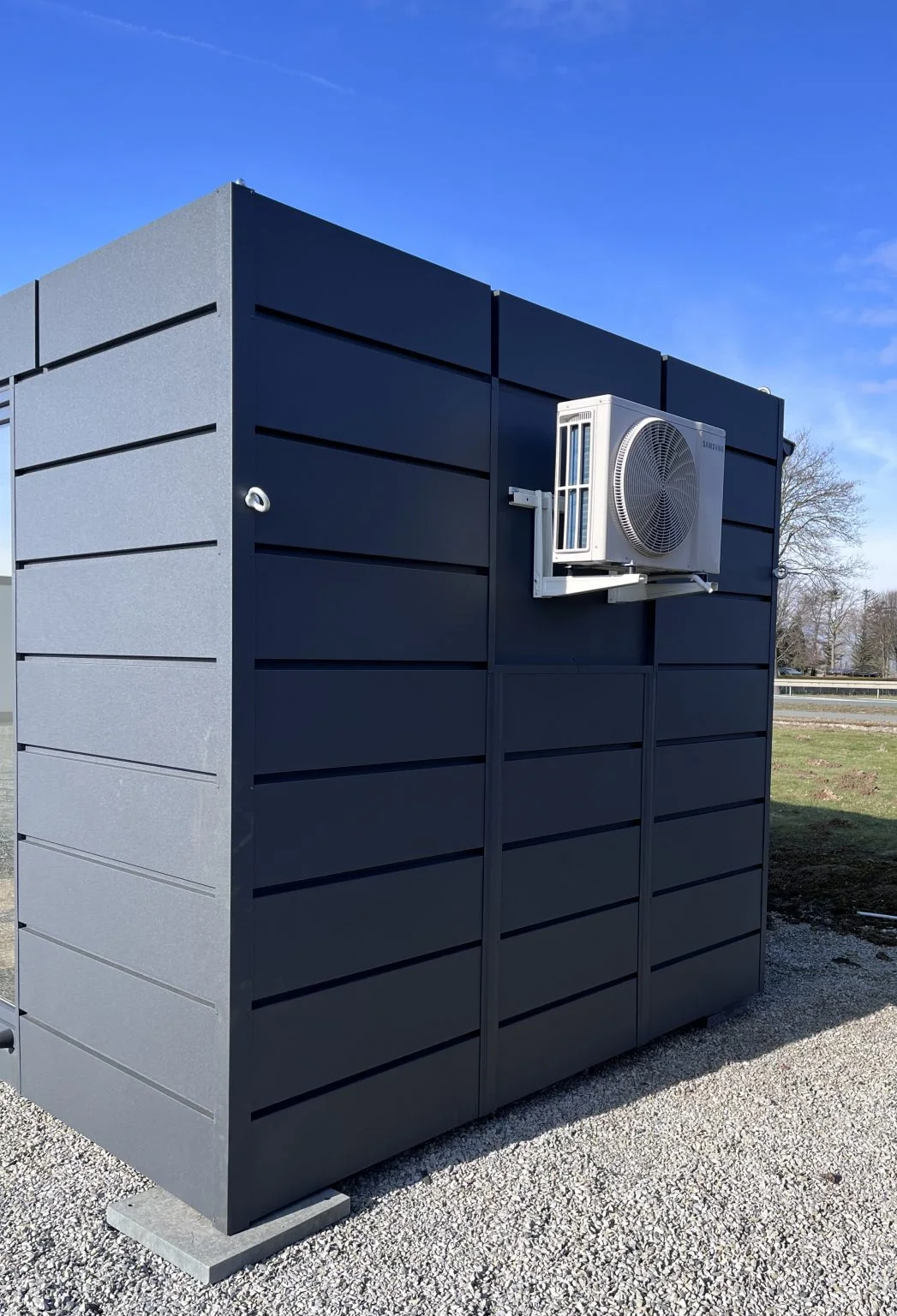 Verkaufspavillon mit bodentiefen Fenstern ca. 18 m² RAL 7016 – Bild 4