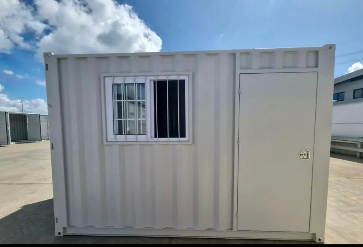 Gebrauchter 15-Fuß-Container mit Tür – Bild 3