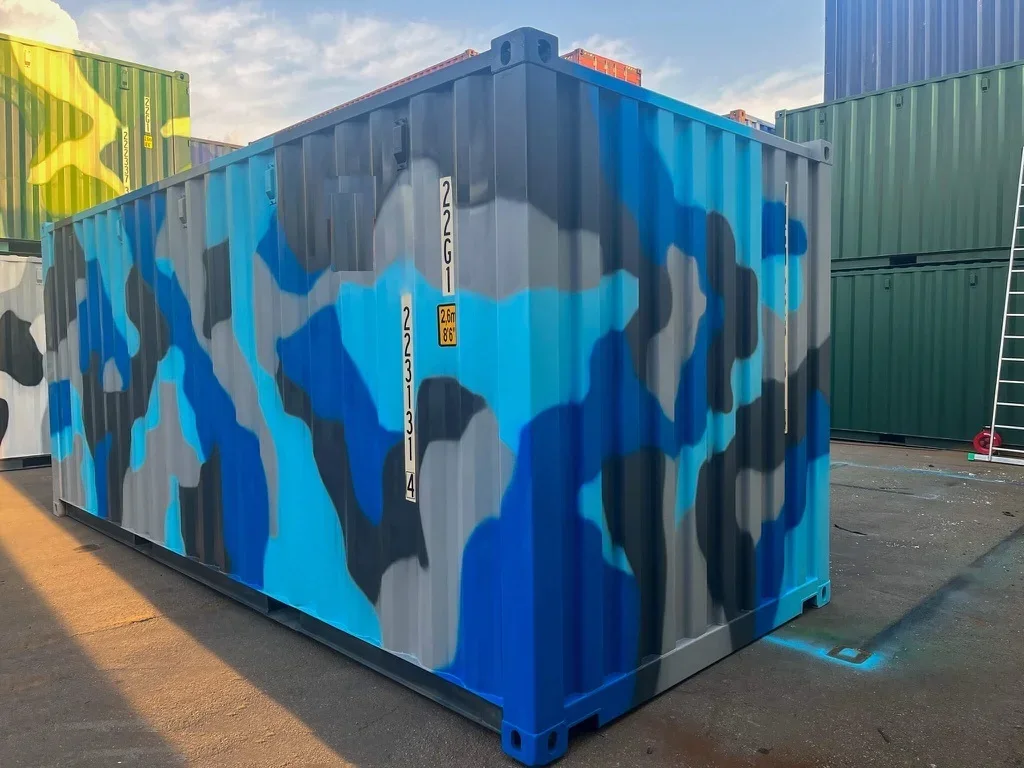 20-Fuß-Seecontainer – Tarnlackierung